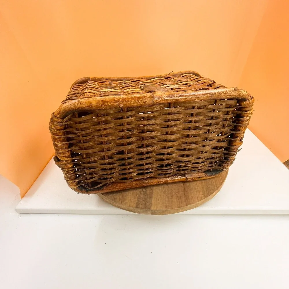 Vintage Tortoise Bamboo Utensil Caddy: Rustic Wicker Basket